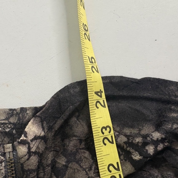 IO Paris Animal Print Blouse - Picture 10 of 10